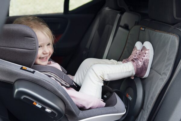 Protecție banchetă pentru scaun auto copii