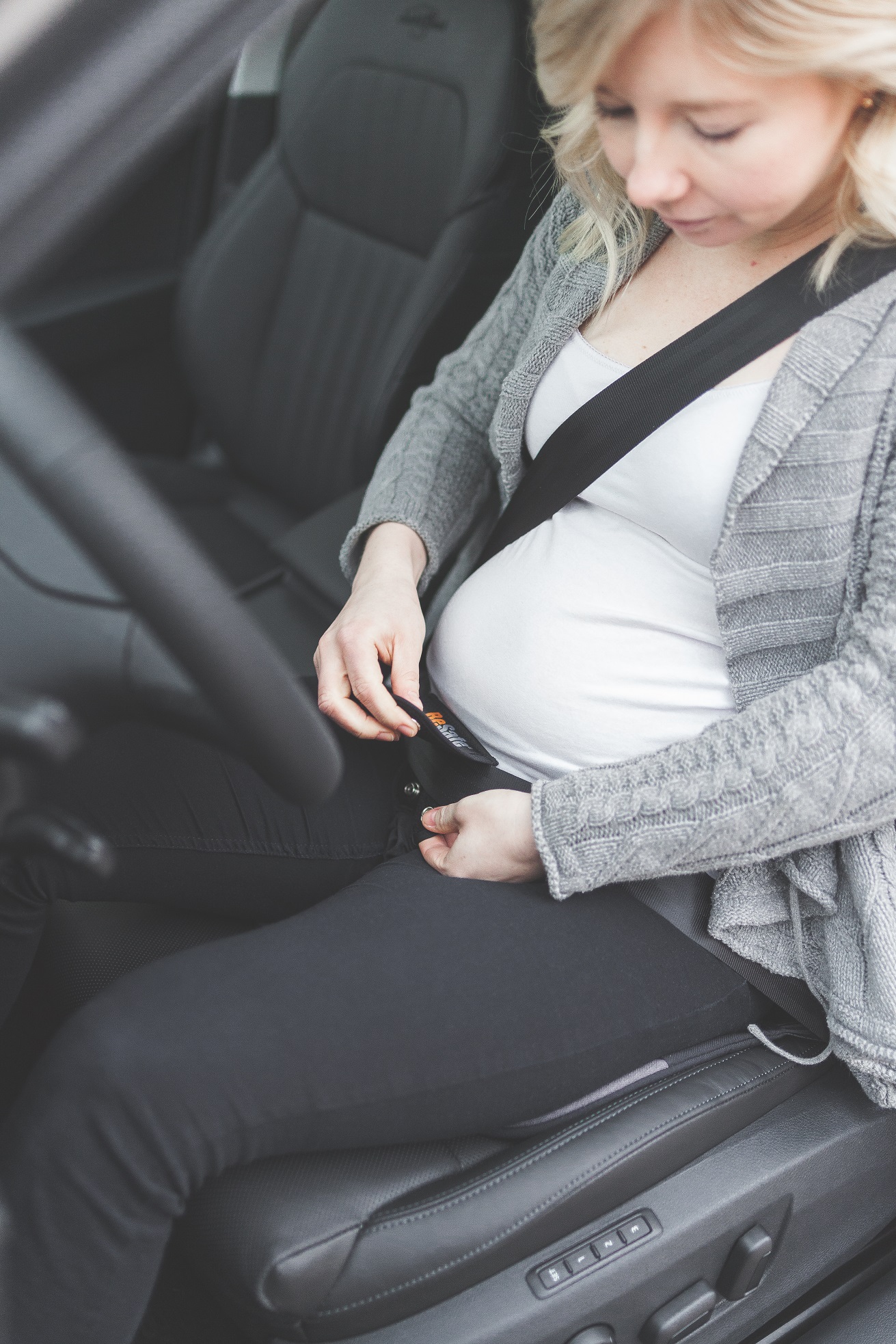 Deviator centură pentru gravide - BeSafe Pregnant iZi FIX